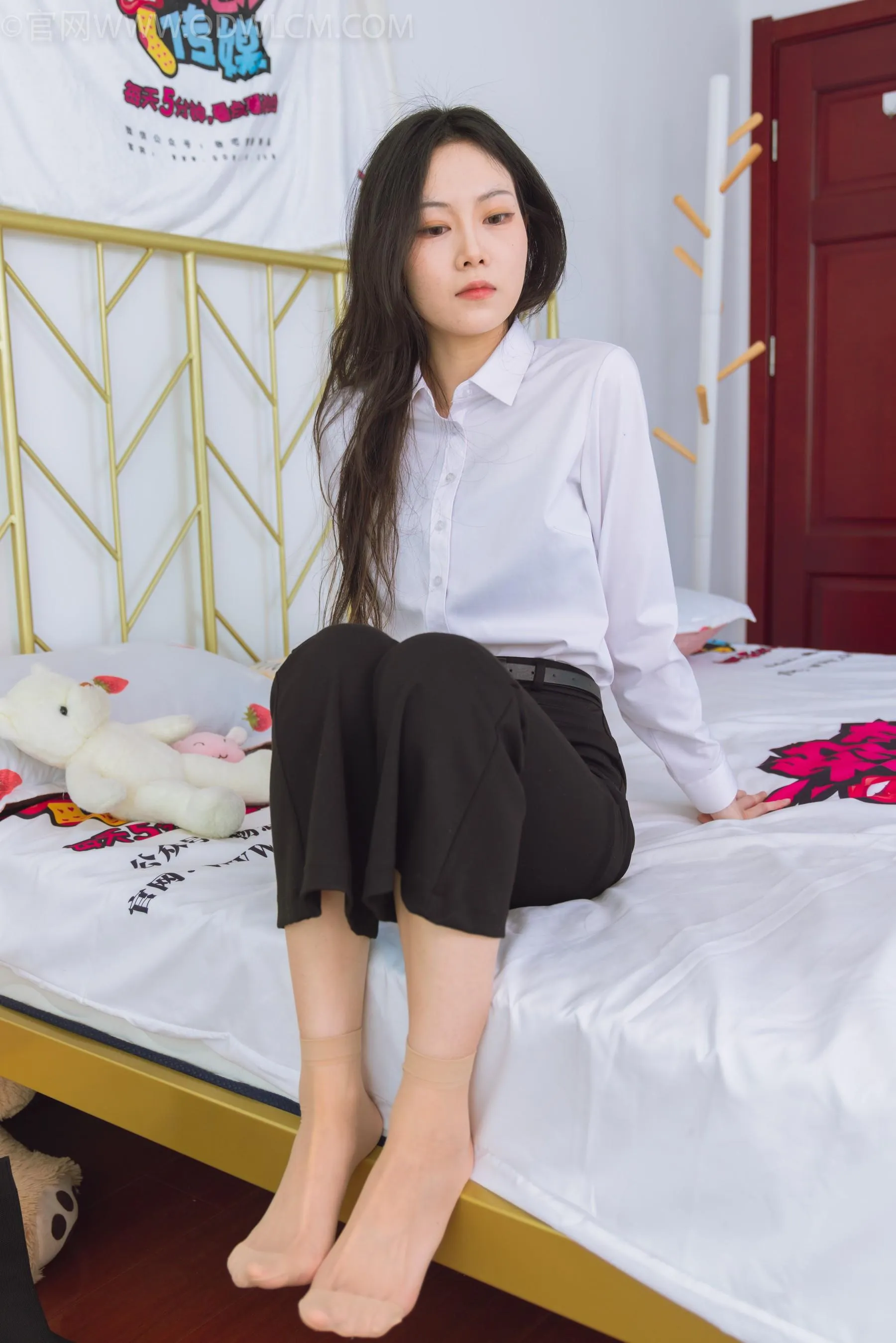 物恋传媒 NO.1503 康康-冷色月光 [151P]插图